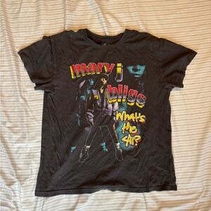 Black Short Sleeve Tee with Mary J Blige Vintage